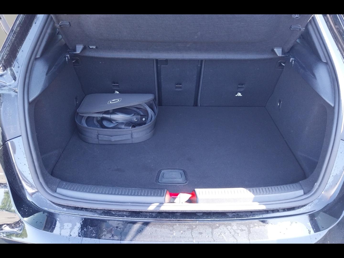 Image MERCEDES-BENZ Classe A 250 e hybride rechargeable 218ch AMG Line 8G-DCT