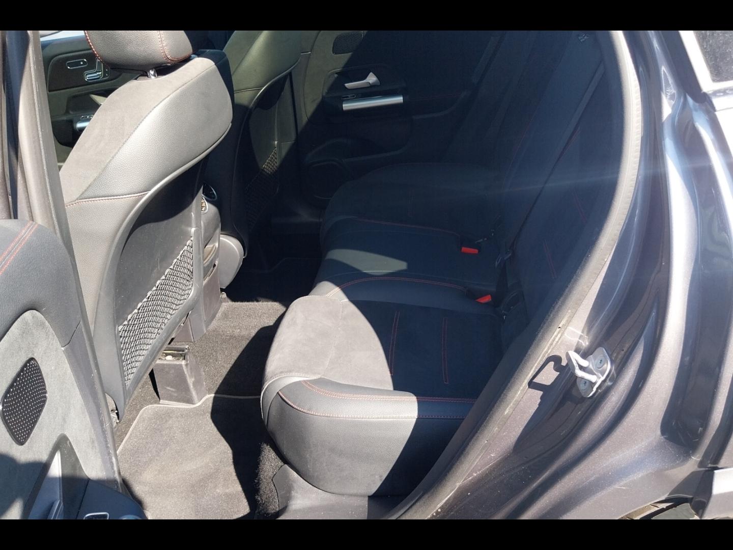 Image MERCEDES-BENZ GLA 200 d 150ch AMG Line 8G-DCT
