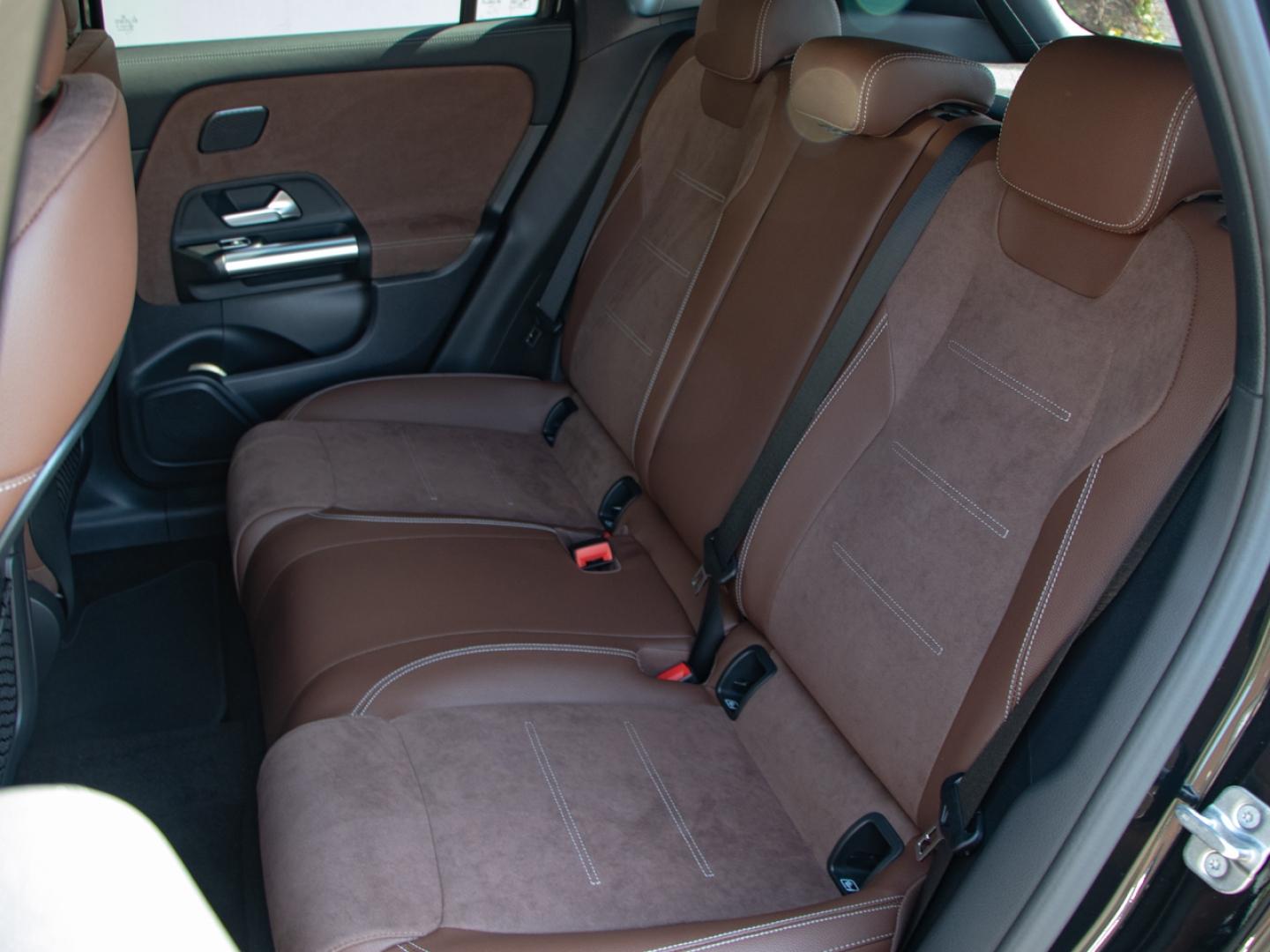 Image MERCEDES-BENZ GLA 200 d 150ch Edition 140 8G-DCT 4Matic