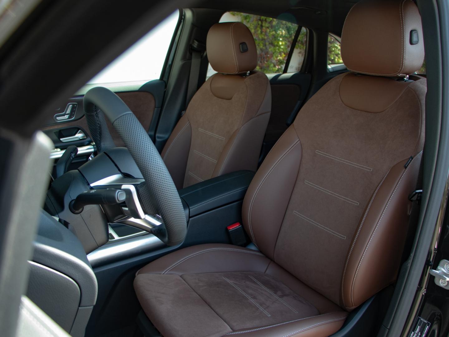 Image MERCEDES-BENZ GLA 200 d 150ch Edition 140 8G-DCT 4Matic