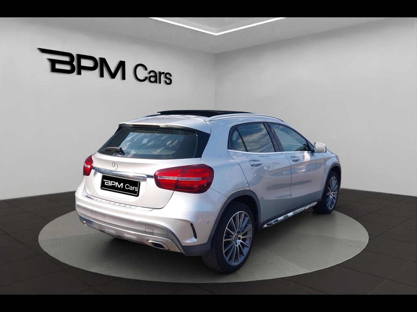 Image MERCEDES-BENZ GLA 200 d 136ch Starlight Edition 7G-DCT Euro6c