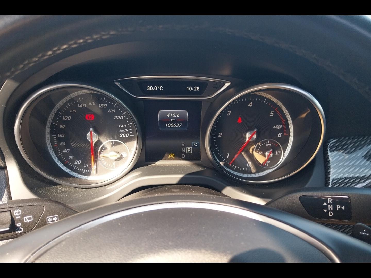 Image MERCEDES-BENZ GLA 200 d 136ch Starlight Edition 7G-DCT Euro6c
