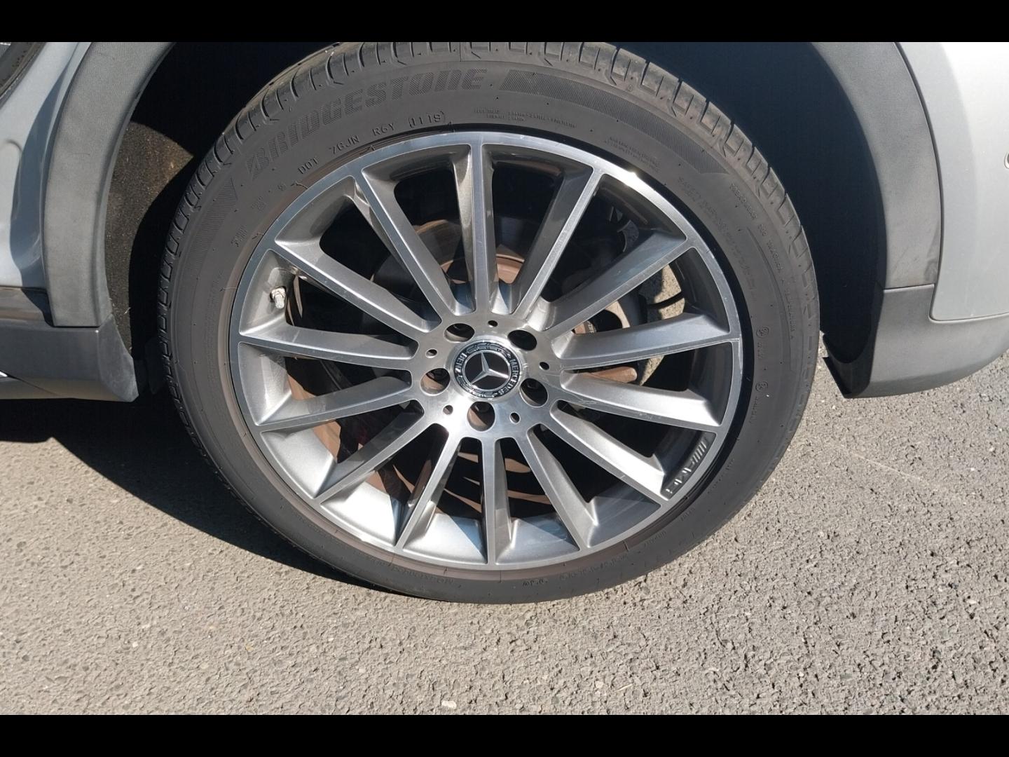 Image MERCEDES-BENZ GLA 200 d 136ch Starlight Edition 7G-DCT Euro6c