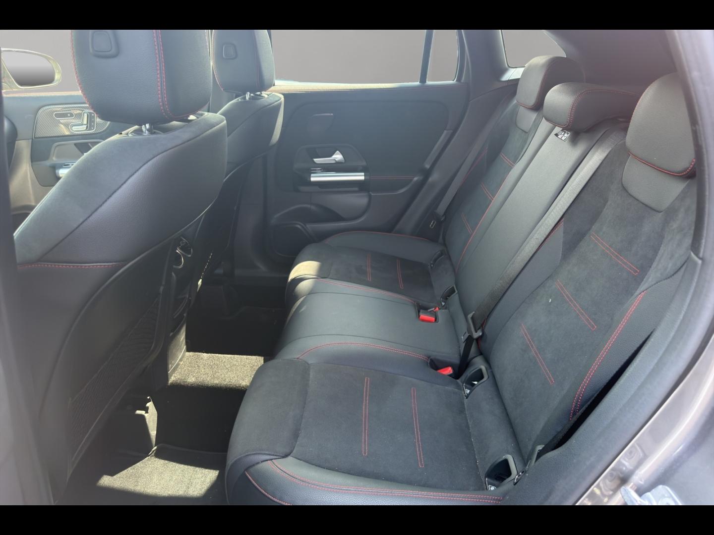 Image MERCEDES-BENZ GLA 220 d 190ch AMG Line 8G-DCT 4Matic