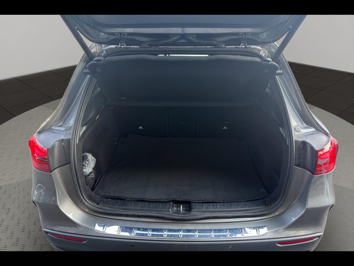 Image MERCEDES-BENZ GLA 220 d 190ch AMG Line 8G-DCT 4Matic