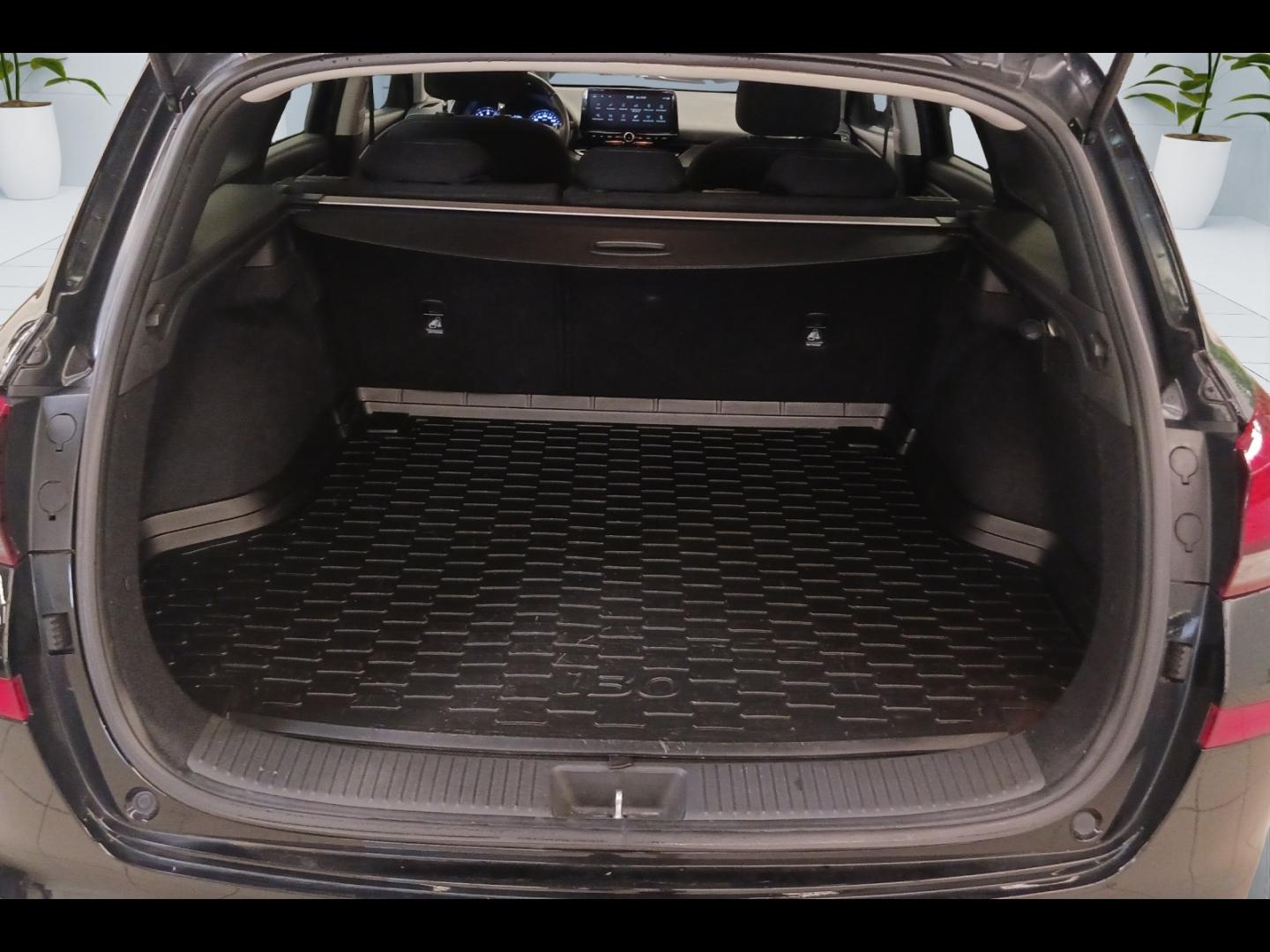Image HYUNDAI i30 SW 1.0 T-GDi 120ch Hybrid 48V Creative