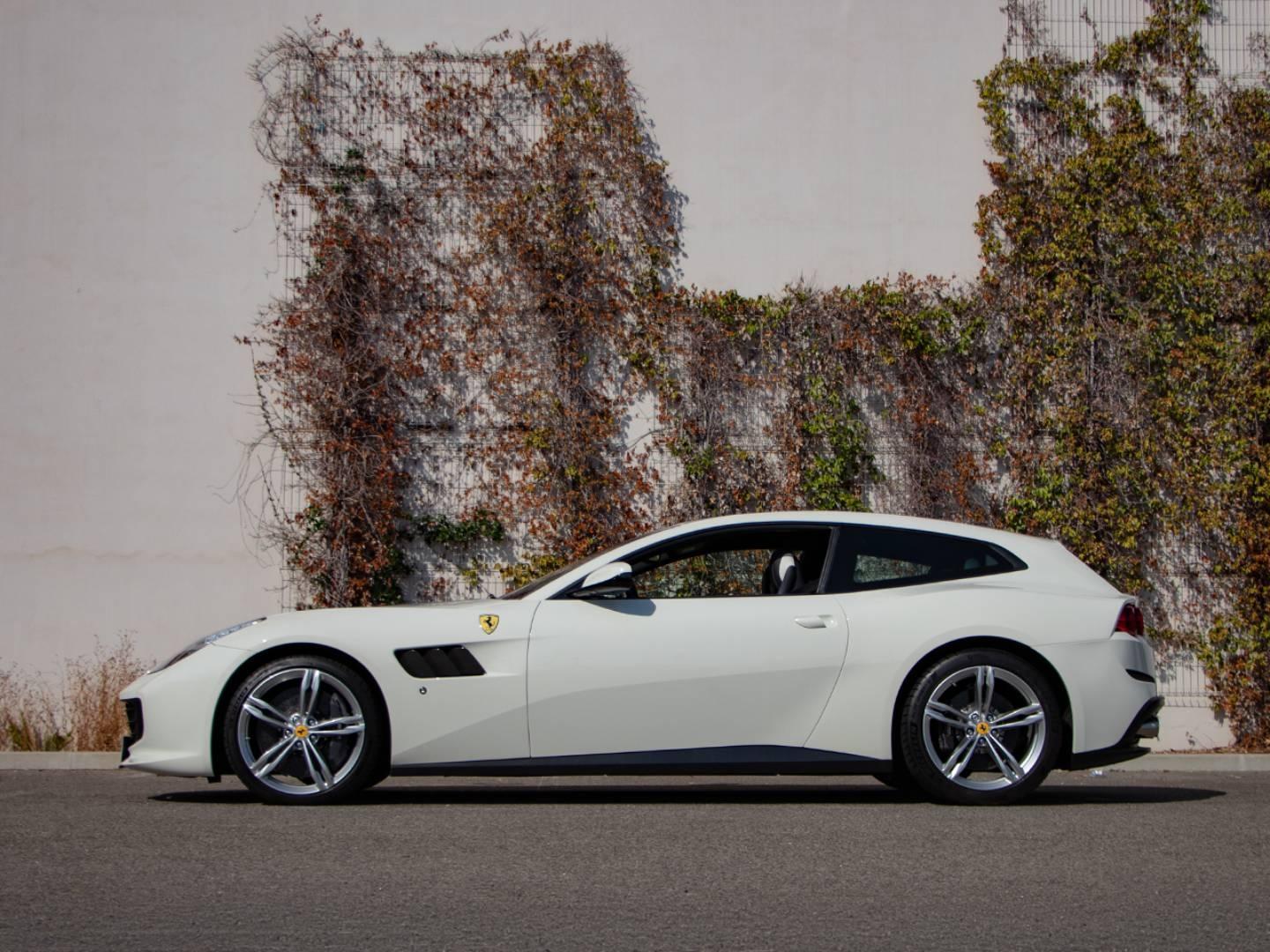 Image FERRARI GTC4 LUSSO V12 Atmosphérique 6.3