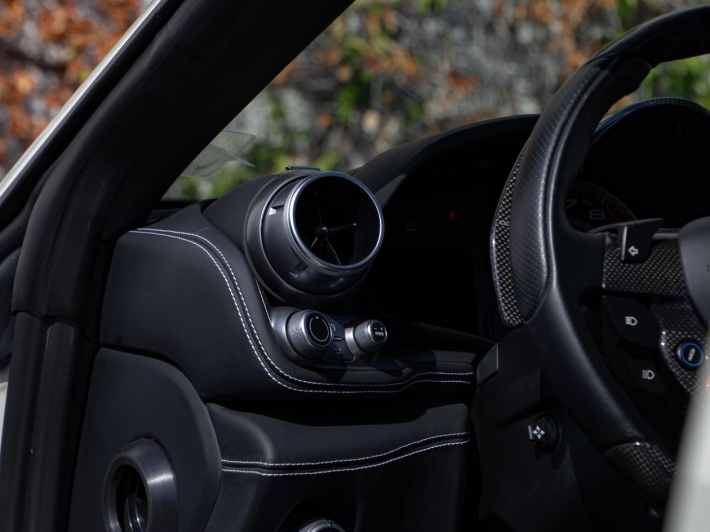 Image FERRARI GTC4 LUSSO V12 Atmosphérique 6.3