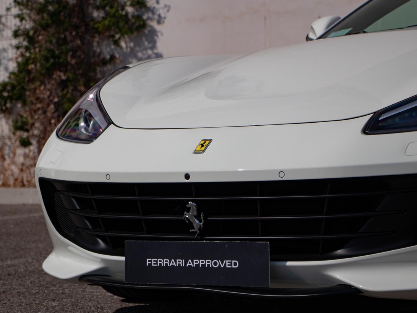 Image FERRARI GTC4 LUSSO V12 Atmosphérique 6.3