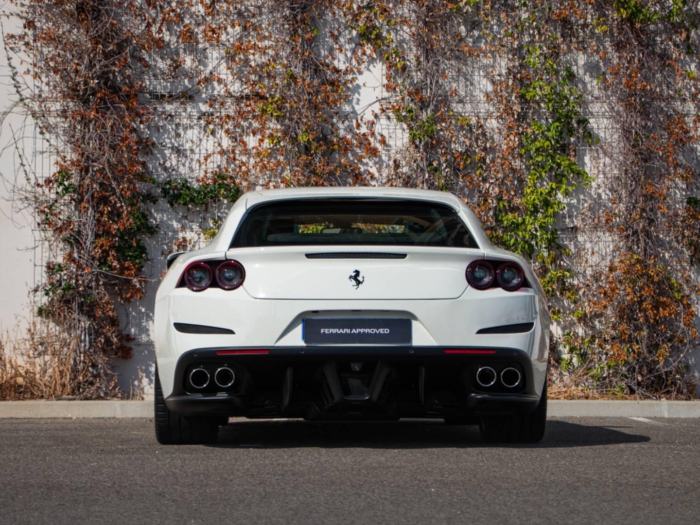 Image FERRARI GTC4 LUSSO V12 Atmosphérique 6.3