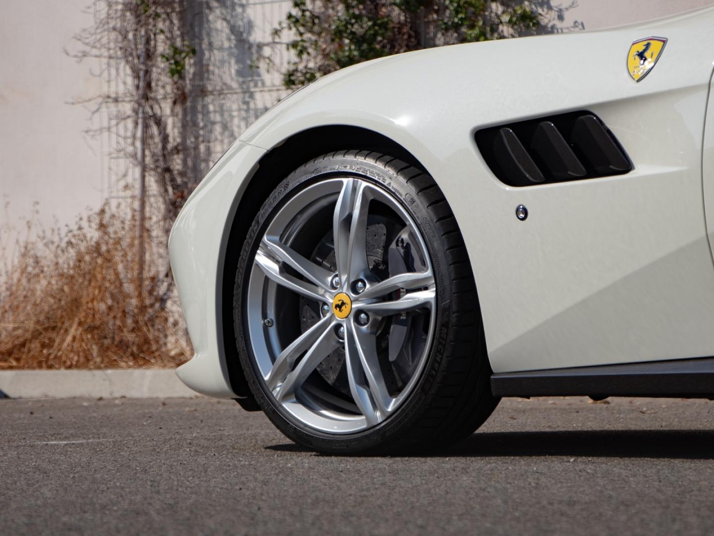 Image FERRARI GTC4 LUSSO V12 Atmosphérique 6.3
