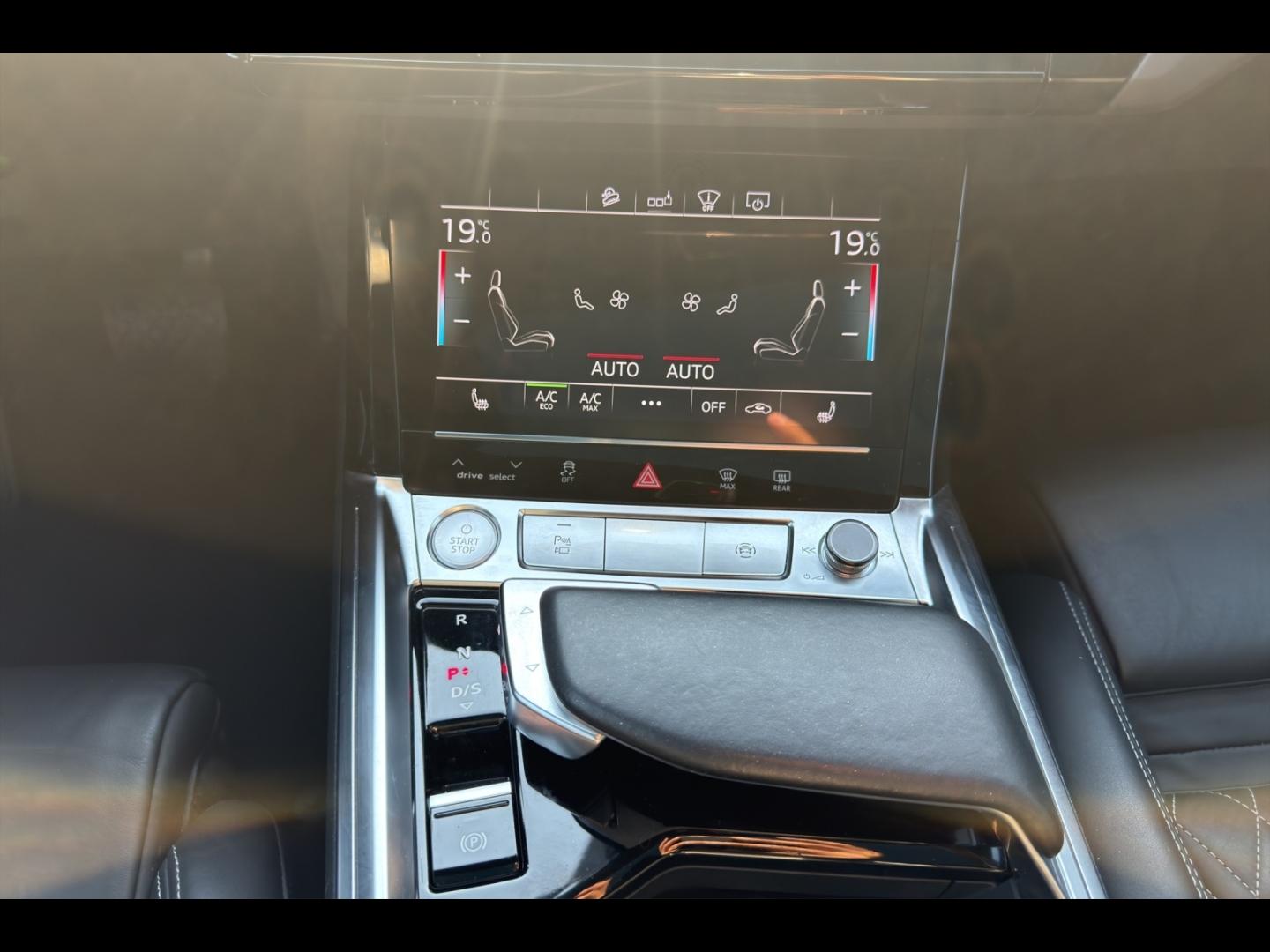 Image AUDI e-tron Sportback 55 408ch S Line e-quattro