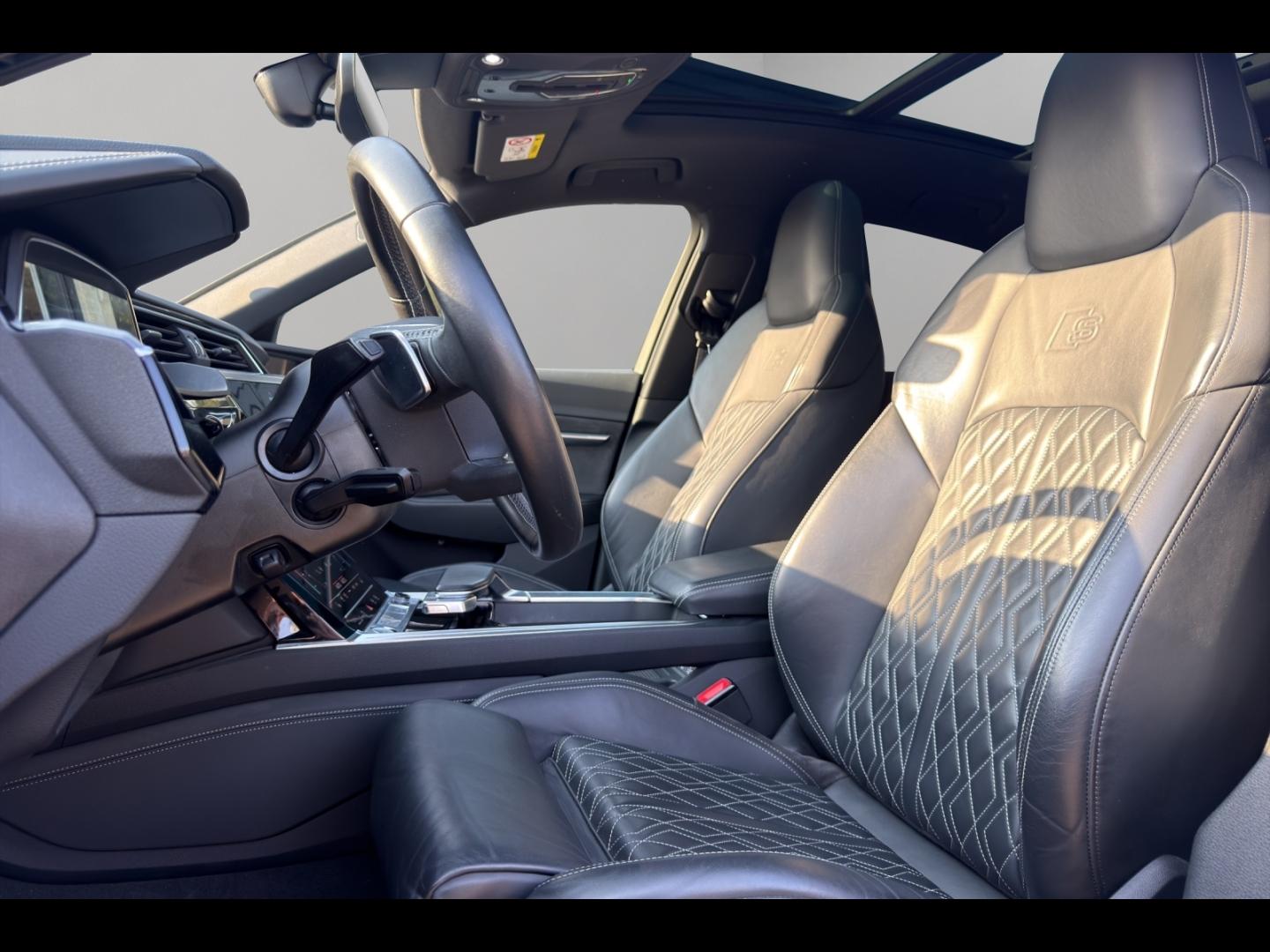 Image AUDI e-tron Sportback 55 408ch S Line e-quattro