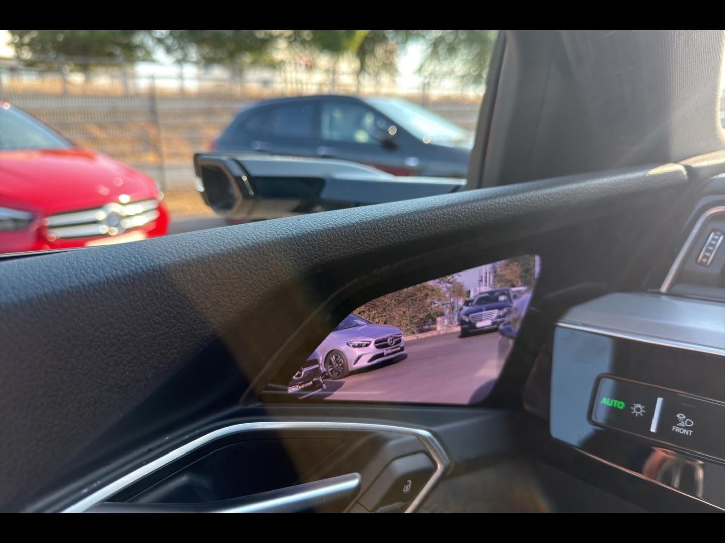 Image AUDI e-tron Sportback 55 408ch S Line e-quattro