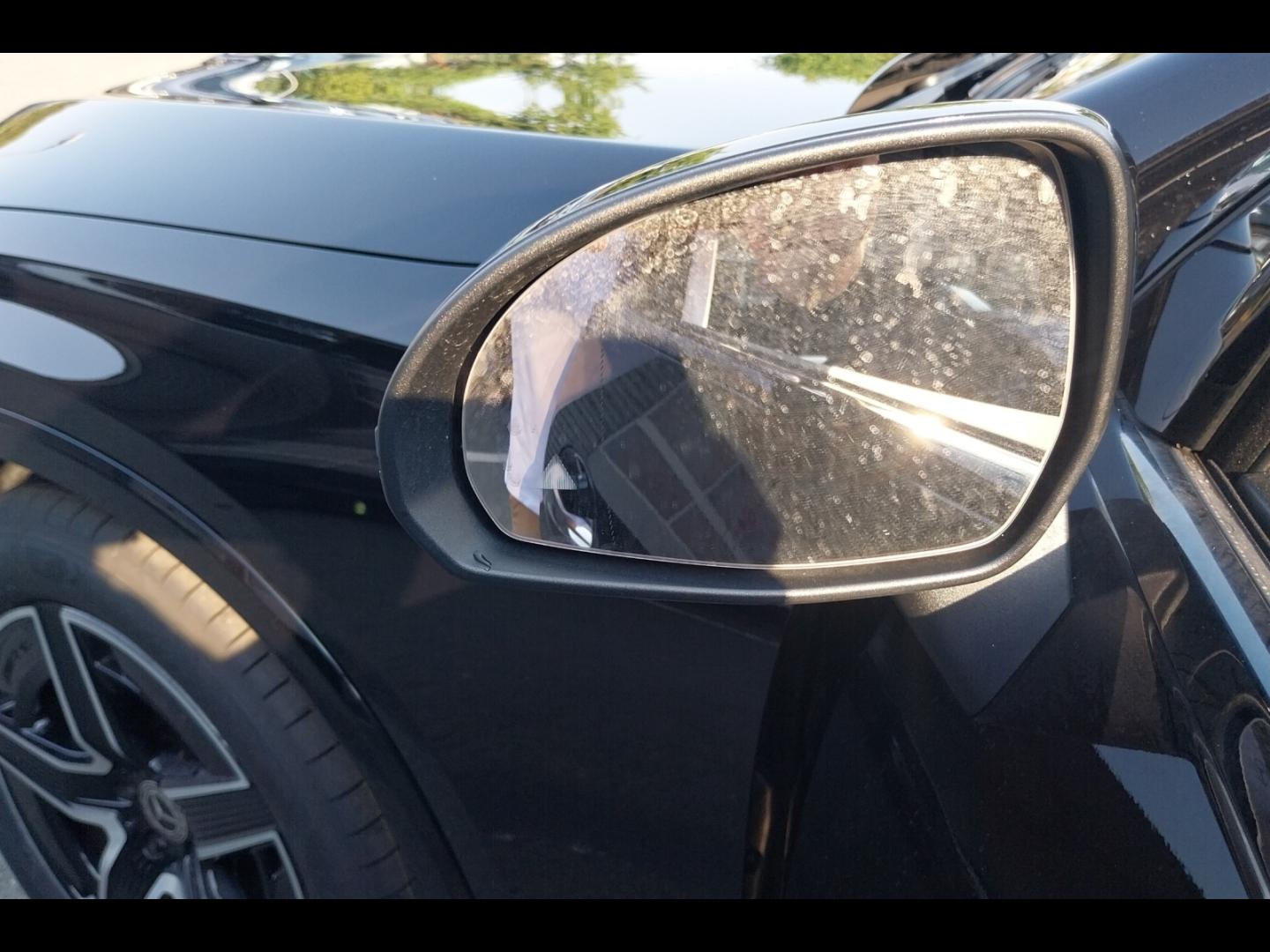 Image MERCEDES-BENZ GLC 220 d 197ch AMG Line 4Matic 9G-Tronic