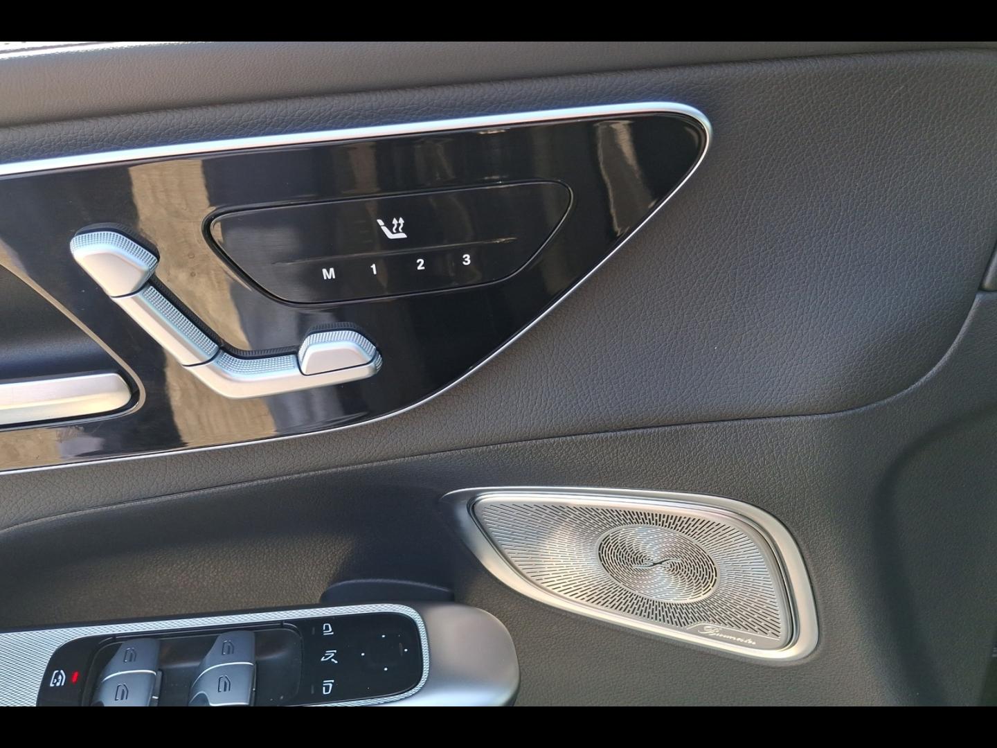 Image MERCEDES-BENZ GLC 300 e Hybrid 313ch AMG Line 4Matic 9G-Tronic