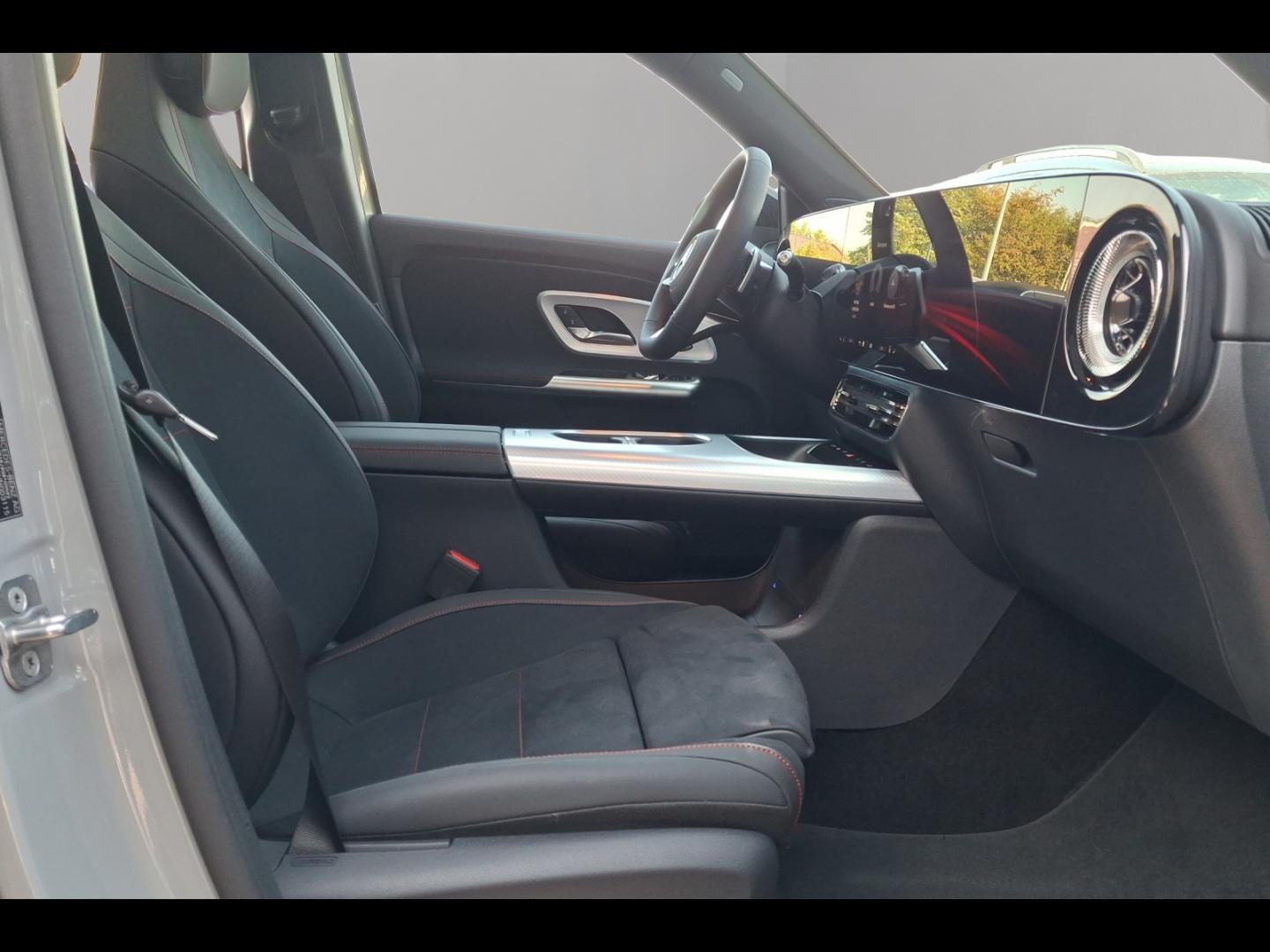 Image MERCEDES-BENZ GLB 200 163+30ch AMG Line 8G-eDCT