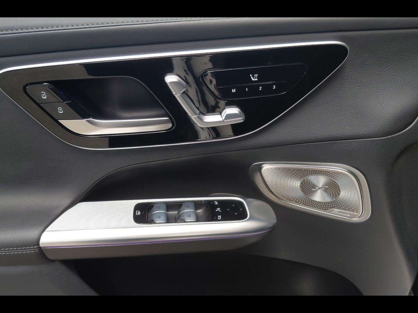 Image MERCEDES-BENZ GLC 300 de Hybrid 333ch AMG Line 4Matic 9G-Tronic