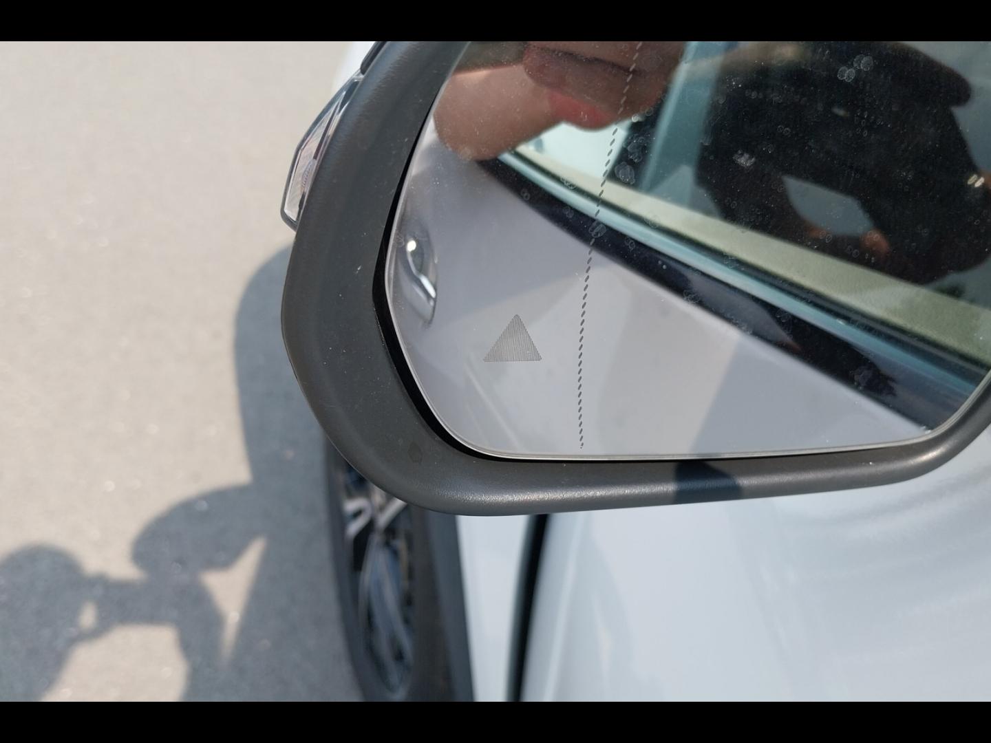 Image MERCEDES-BENZ EQA 350 292ch AMG Line 4MATIC