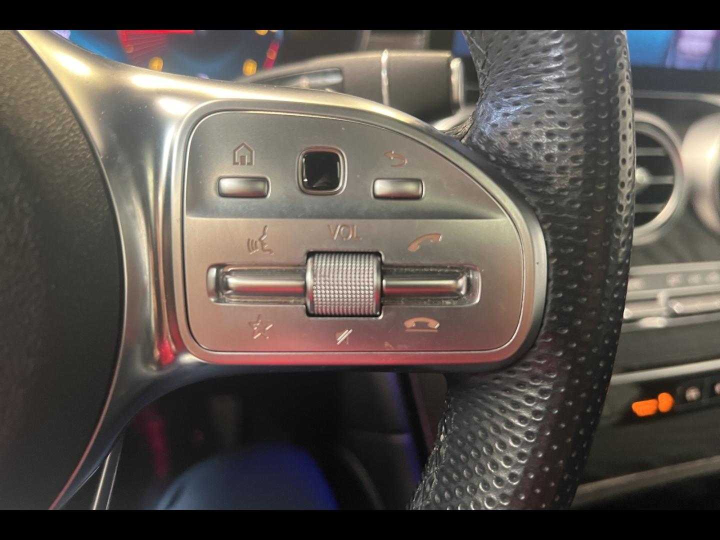 Image MERCEDES-BENZ GLC 220 d 194ch AMG Line 4Matic 9G-Tronic