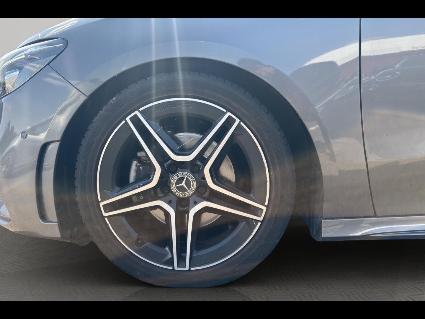 Image MERCEDES-BENZ Classe B 180d 116ch AMG Line 7G-DCT