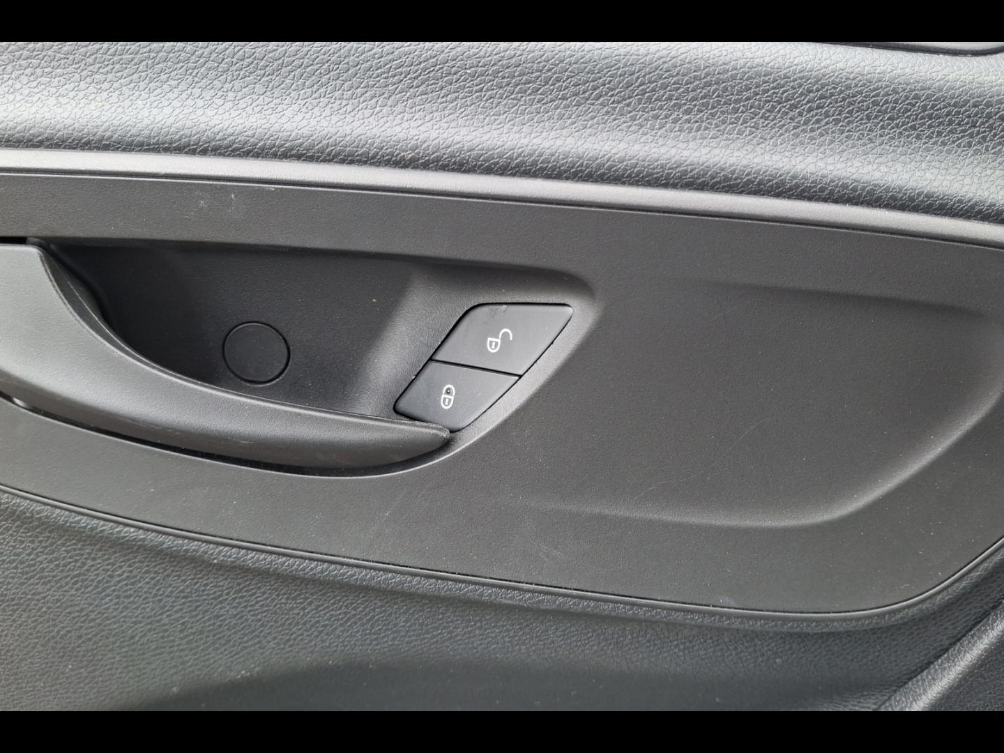 Image MERCEDES-BENZ Sprinter Fg 315 CDI 37 3T5 Base