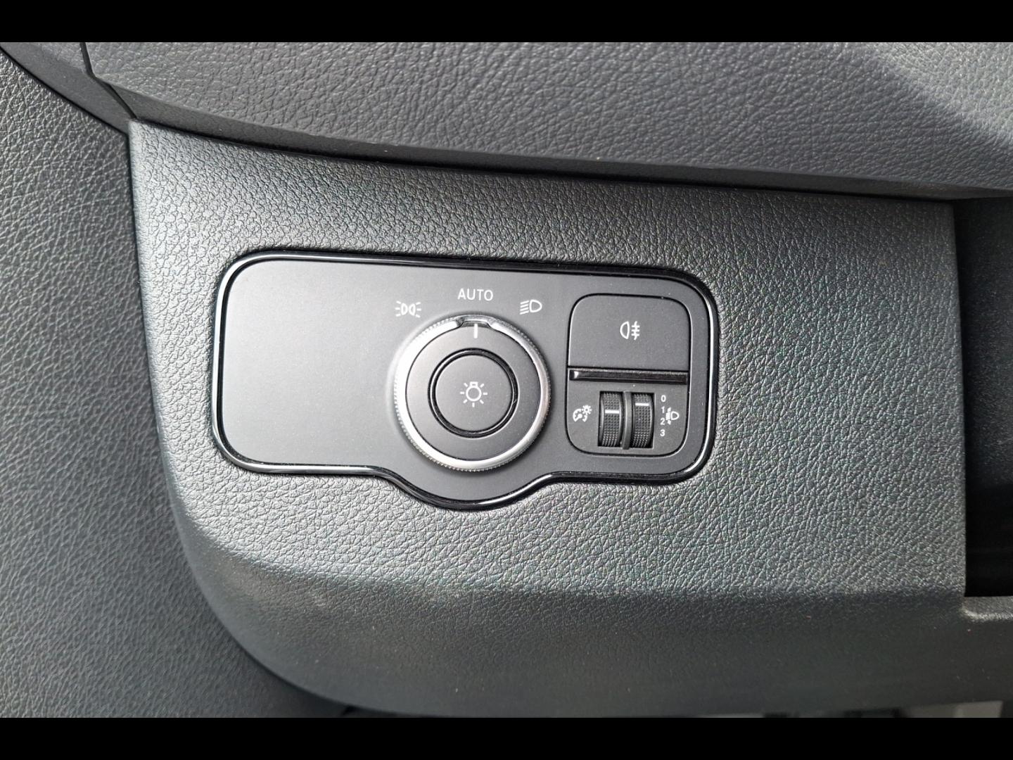 Image MERCEDES-BENZ Sprinter Fg 315 CDI 37 3T5 Base