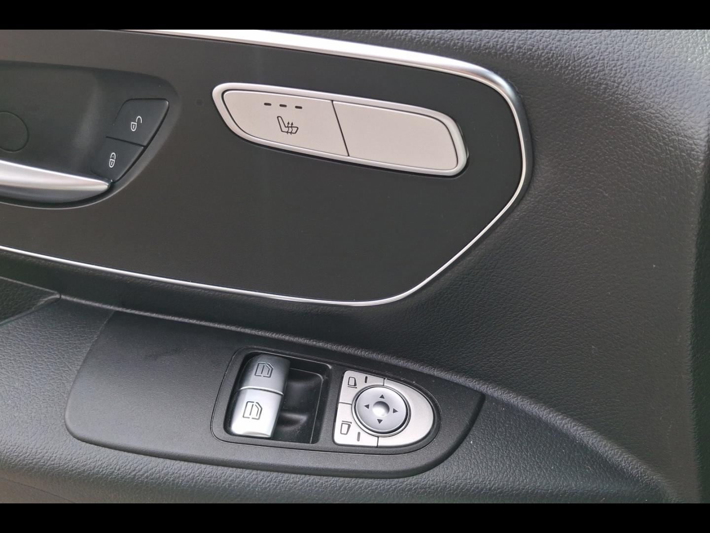 Image MERCEDES-BENZ Vito Fg 114 CDI Compact Pro Propulsion 9G-Tronic