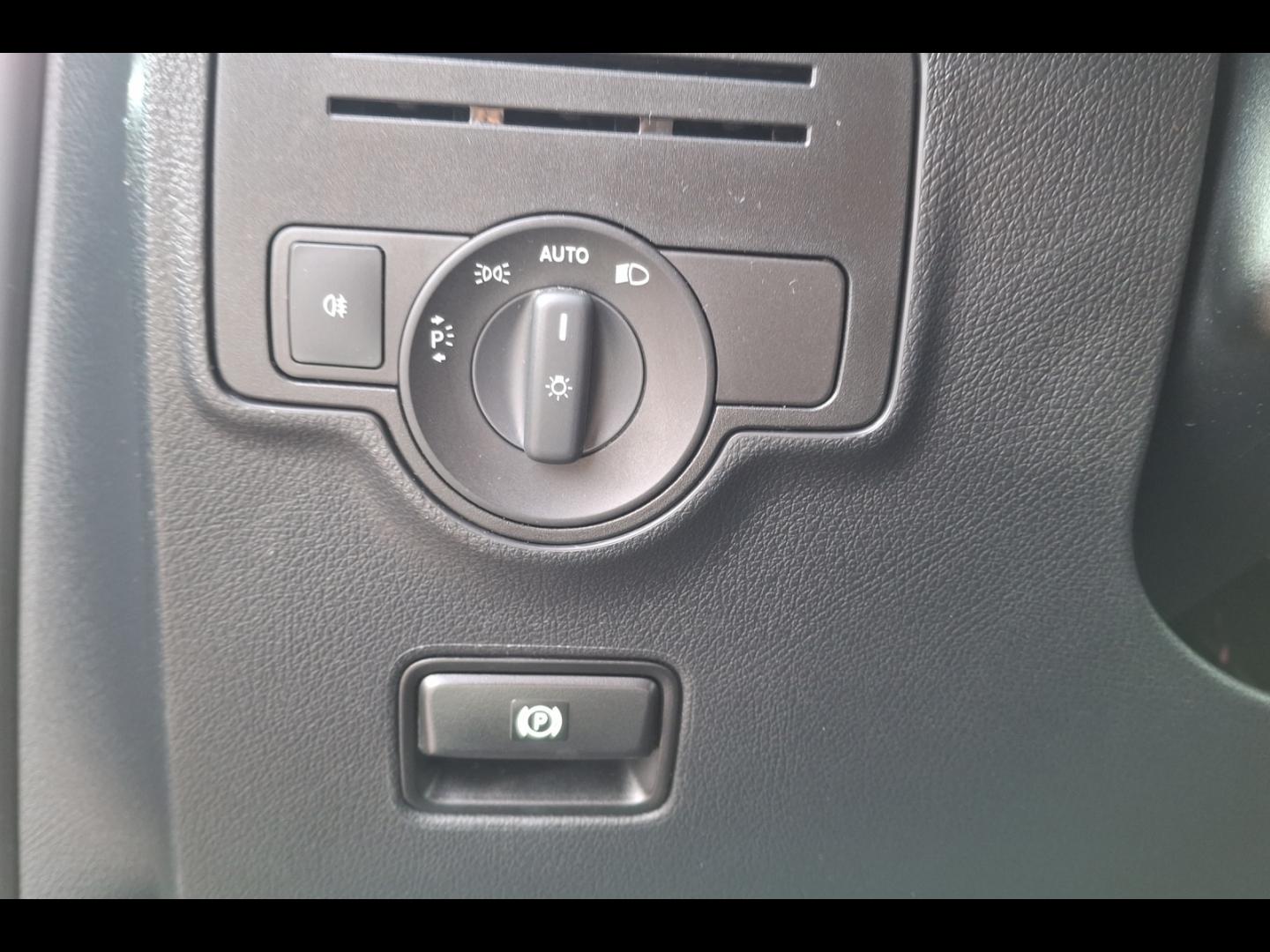Image MERCEDES-BENZ Vito Fg 114 CDI Compact Pro Propulsion 9G-Tronic