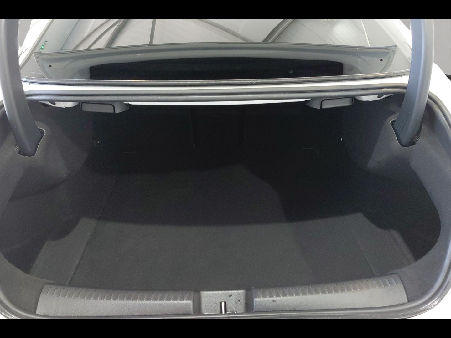 Image MERCEDES-BENZ CLA 180 136ch Progressive Line 7G-DCT