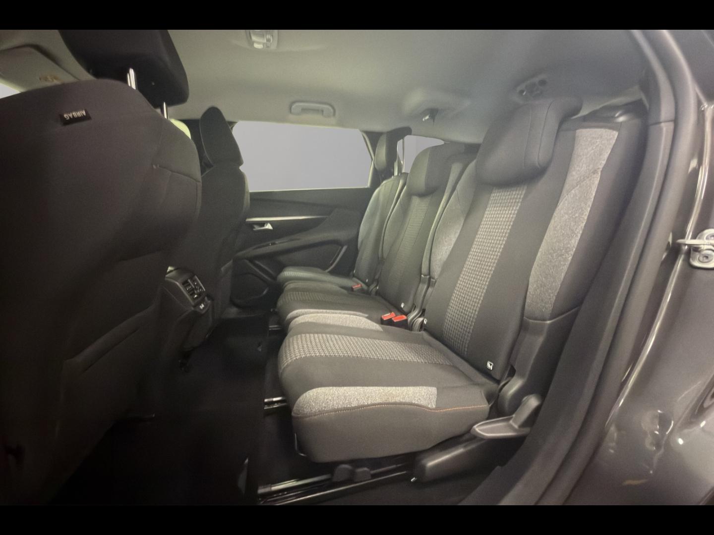 Image PEUGEOT 5008 1.2 PureTech 130ch S&S Active Business EAT8