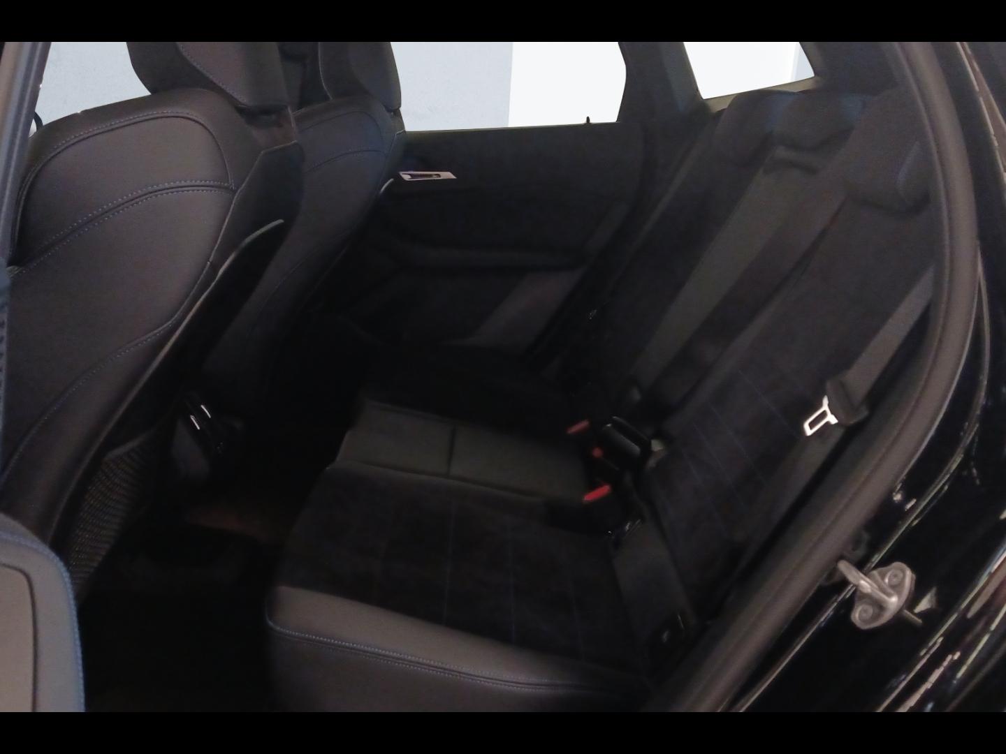 Image BMW Série 2 ActiveTourer 218d 150ch M Sport DKG7