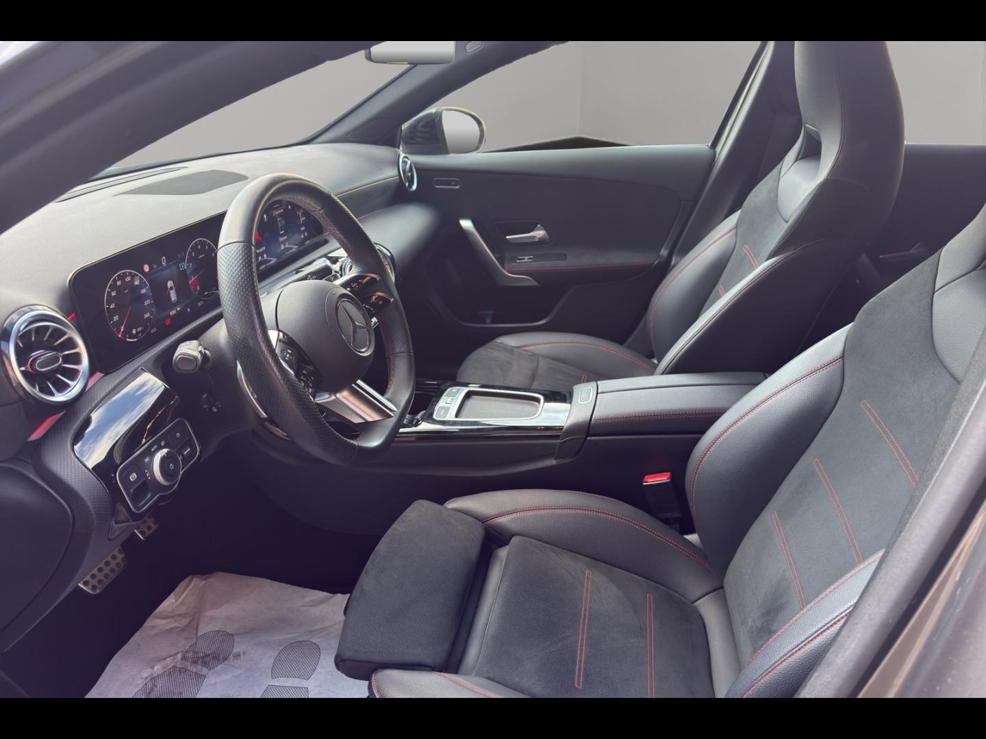 Image MERCEDES-BENZ Classe A 200 163ch AMG Line 7G-DCT