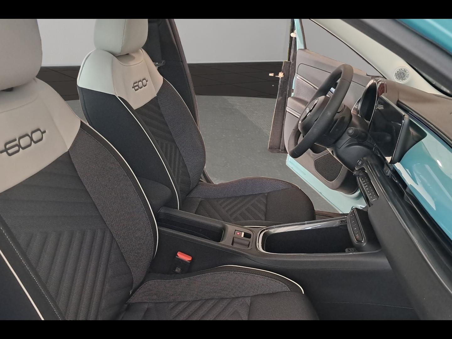 Image FIAT 600 1.2 Hybrid Turbo 110ch Icône eDCT6