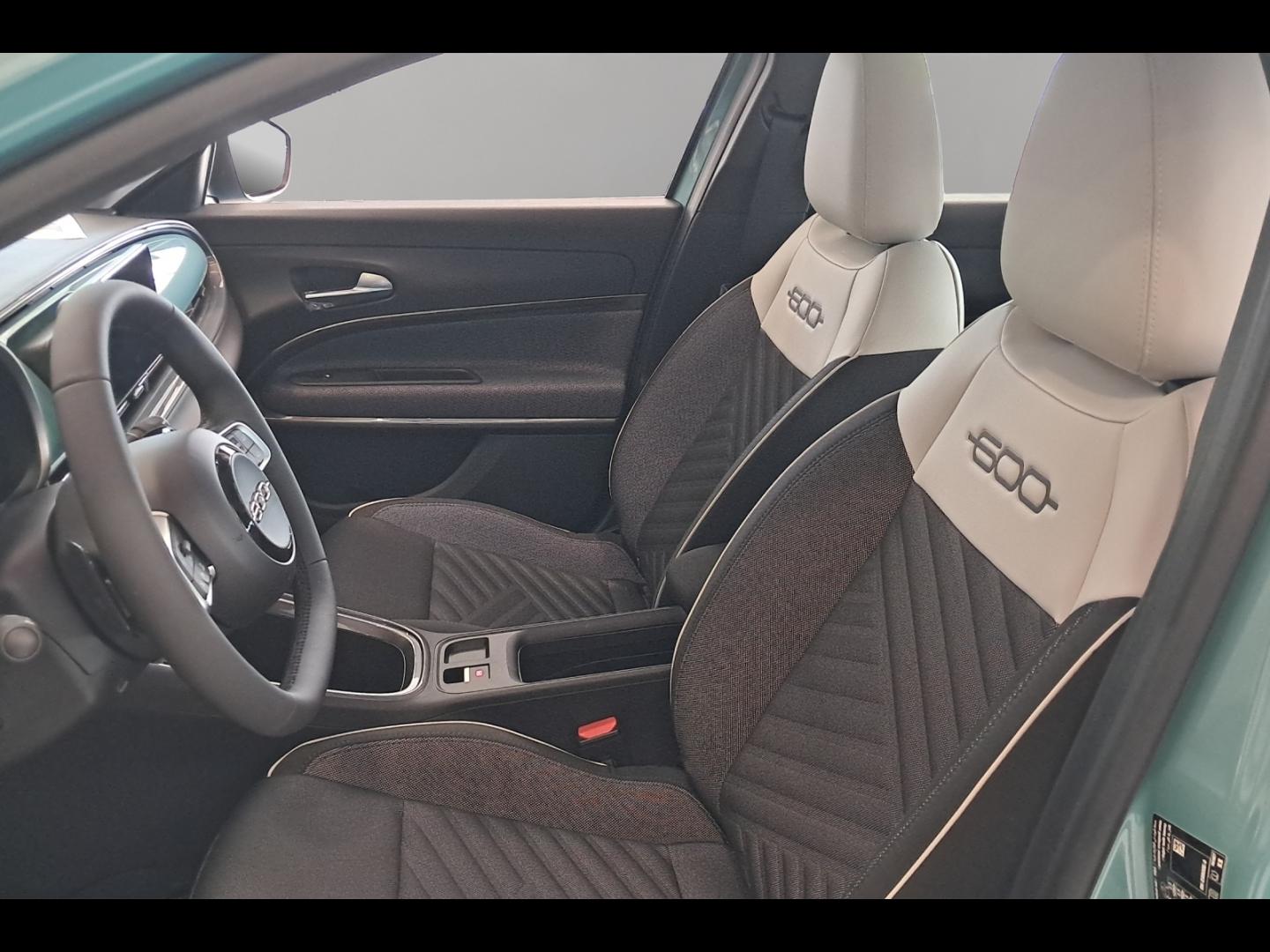 Image FIAT 600 1.2 Hybrid Turbo 110ch Icône eDCT6