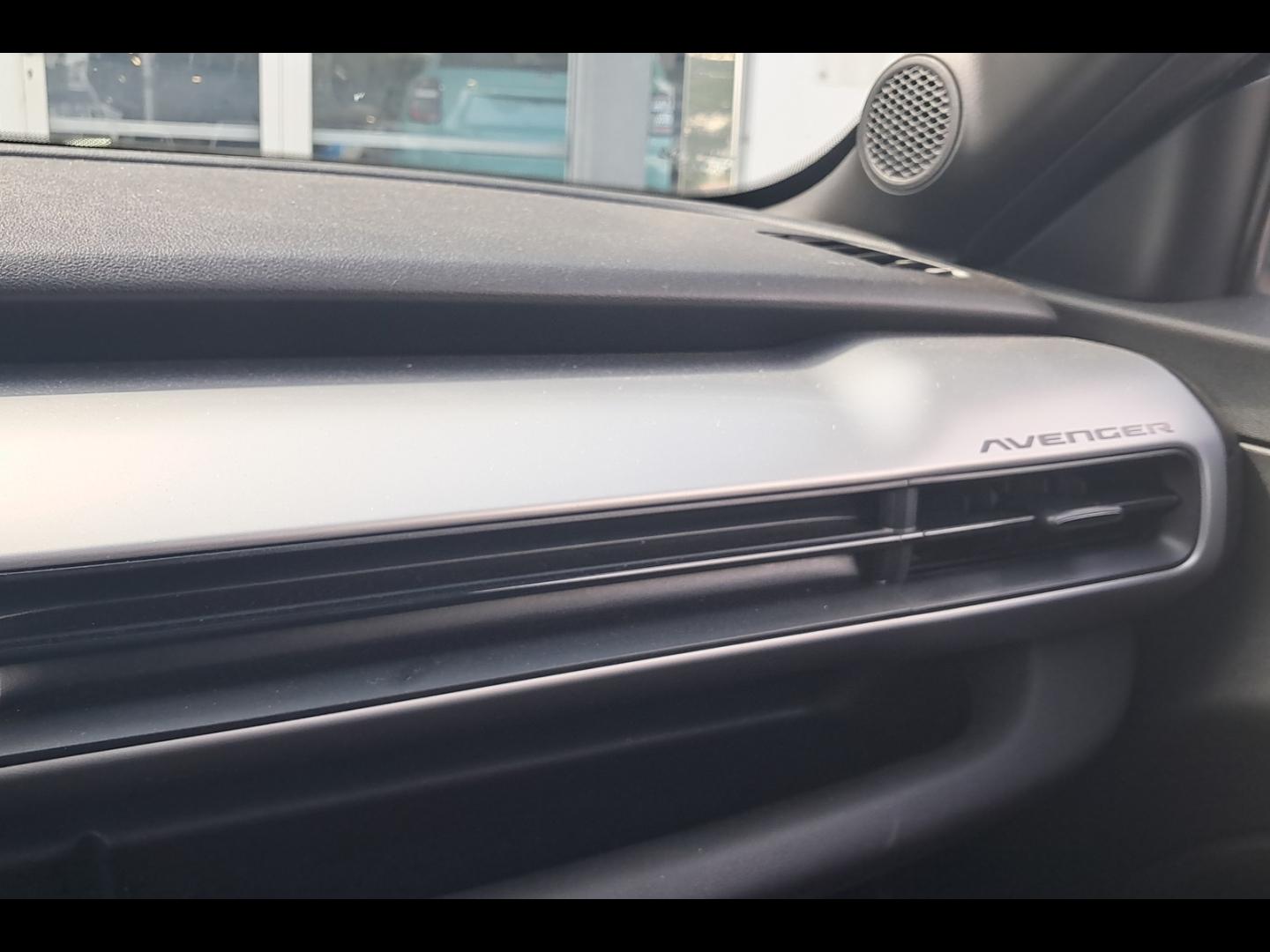 Image JEEP Avenger Electrique 156ch 115kW Black Edition