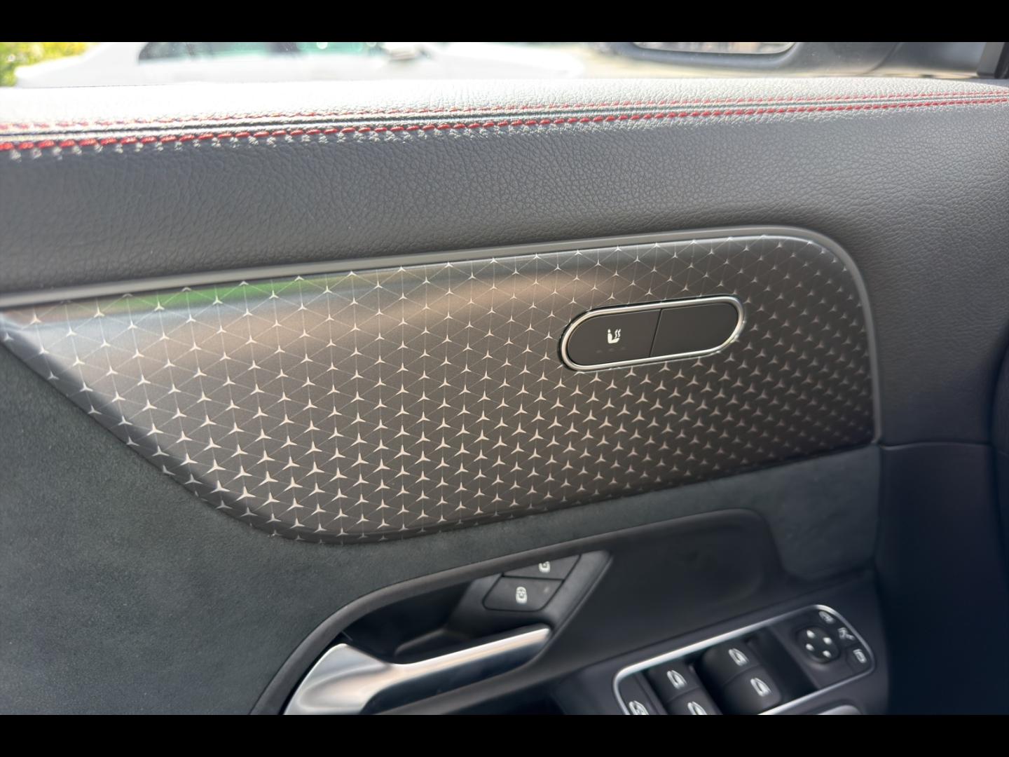 Image MERCEDES-BENZ EQA 250+ 190ch AMG Line