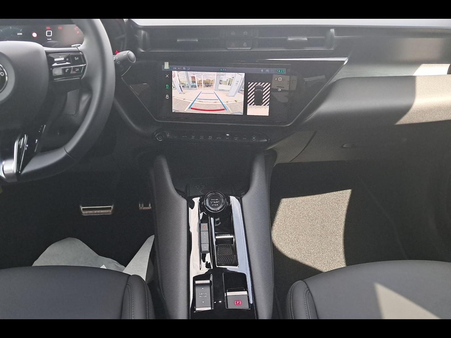 Image ALFA ROMEO Junior 1.2 Ibrida 145ch Speciale e-DCT6