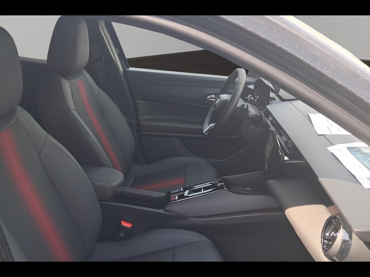 Image ALFA ROMEO Junior 1.2 Ibrida 145ch Speciale e-DCT6