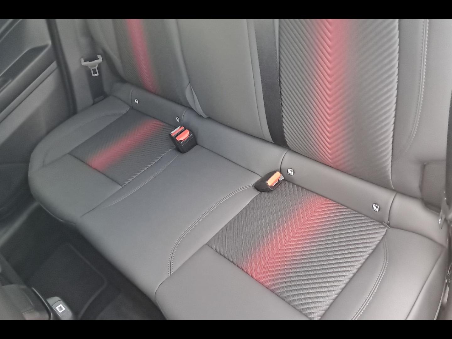 Image ALFA ROMEO Junior 1.2 Ibrida 145ch Speciale e-DCT6