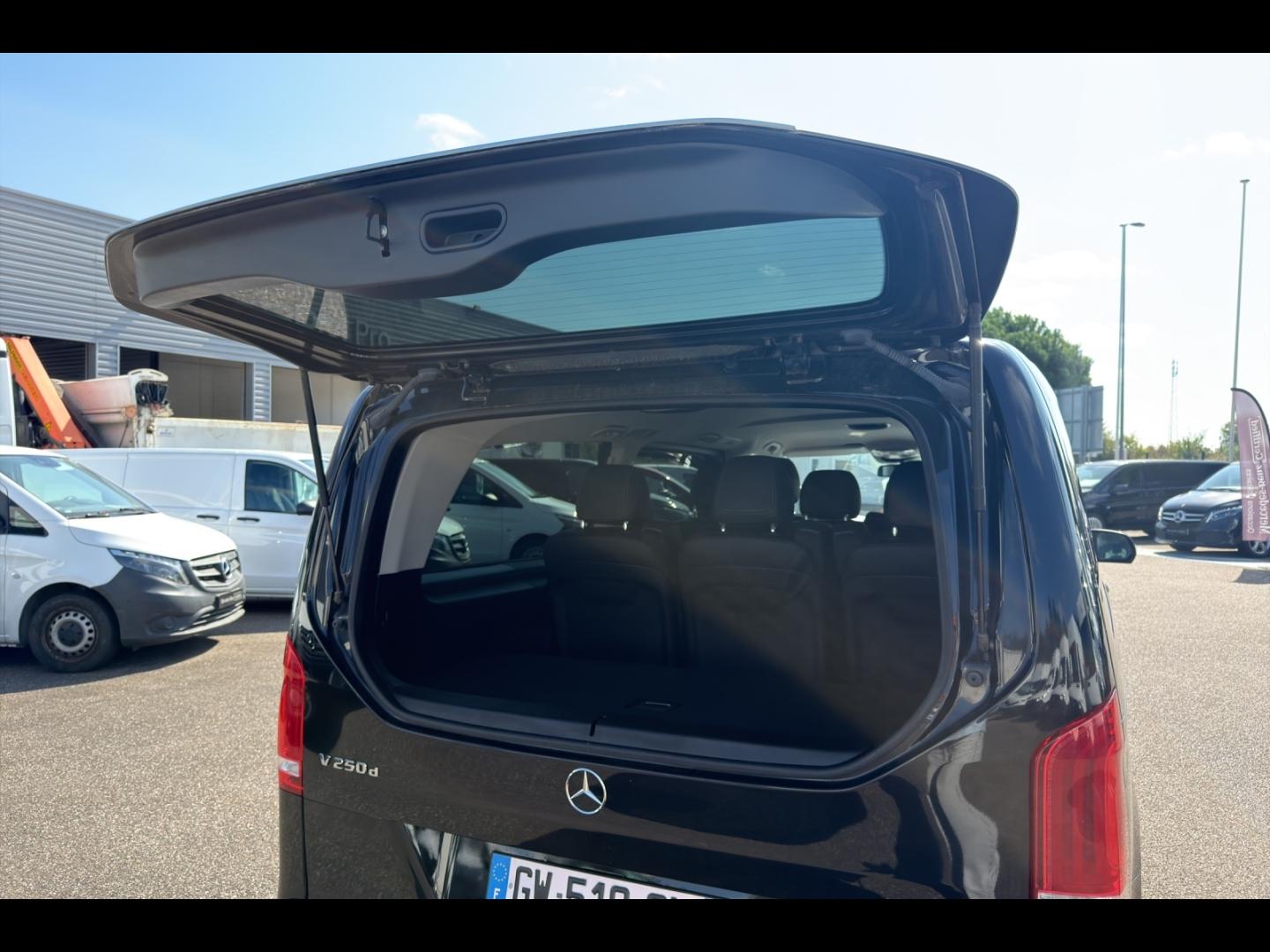 Image MERCEDES-BENZ Classe V 250 d Extra-Long Avantgarde 9G-Tronic