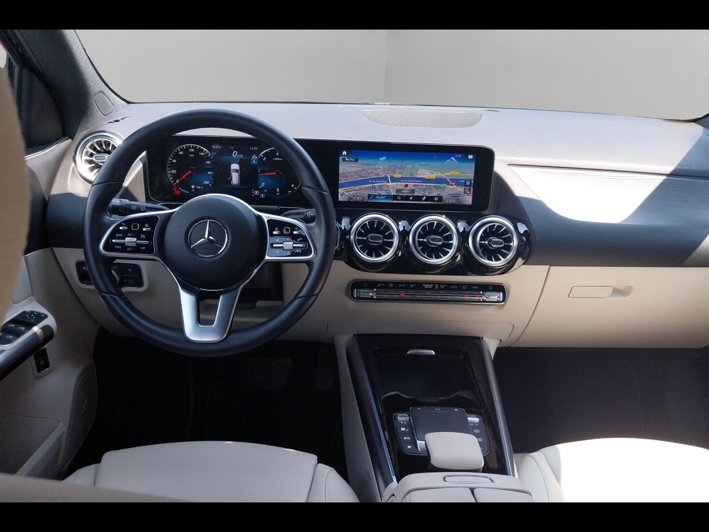 Image MERCEDES-BENZ GLA 200 d 150ch Progressive Line 8G-DCT