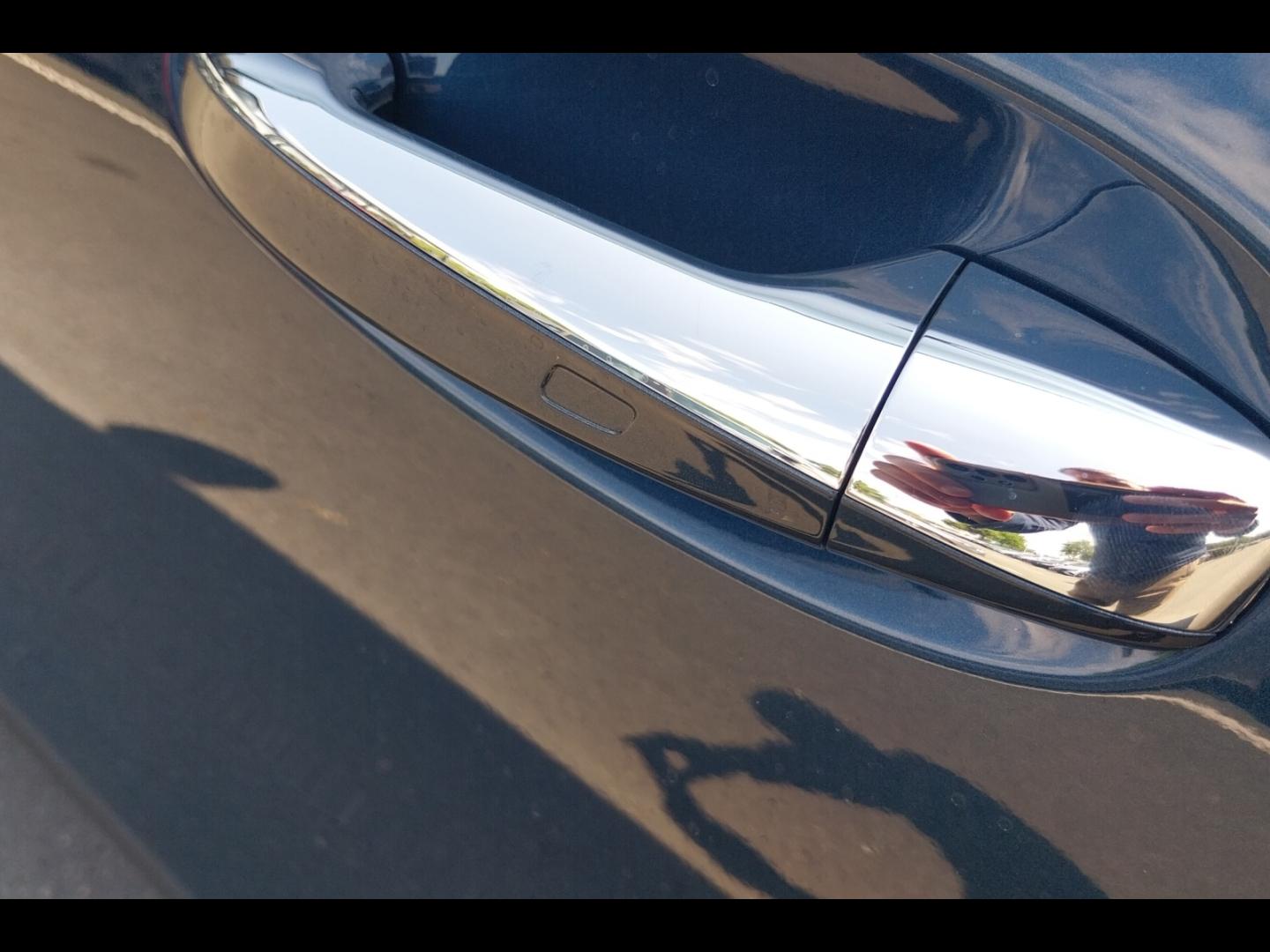 Image MERCEDES-BENZ GLA 200 d 150ch Progressive Line 8G-DCT