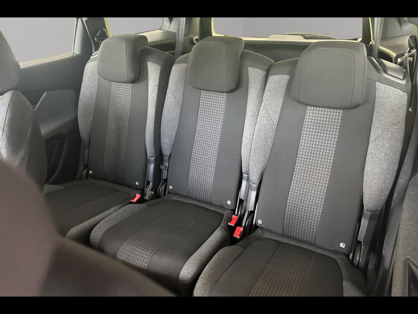 Image PEUGEOT 5008 1.5 BlueHDi 130ch S&S Active Pack EAT8