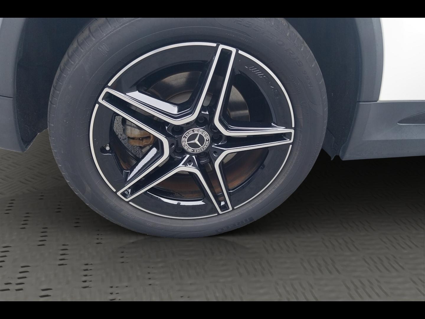 Image MERCEDES-BENZ GLA 250 e 160+102ch AMG Line 8G-DCT