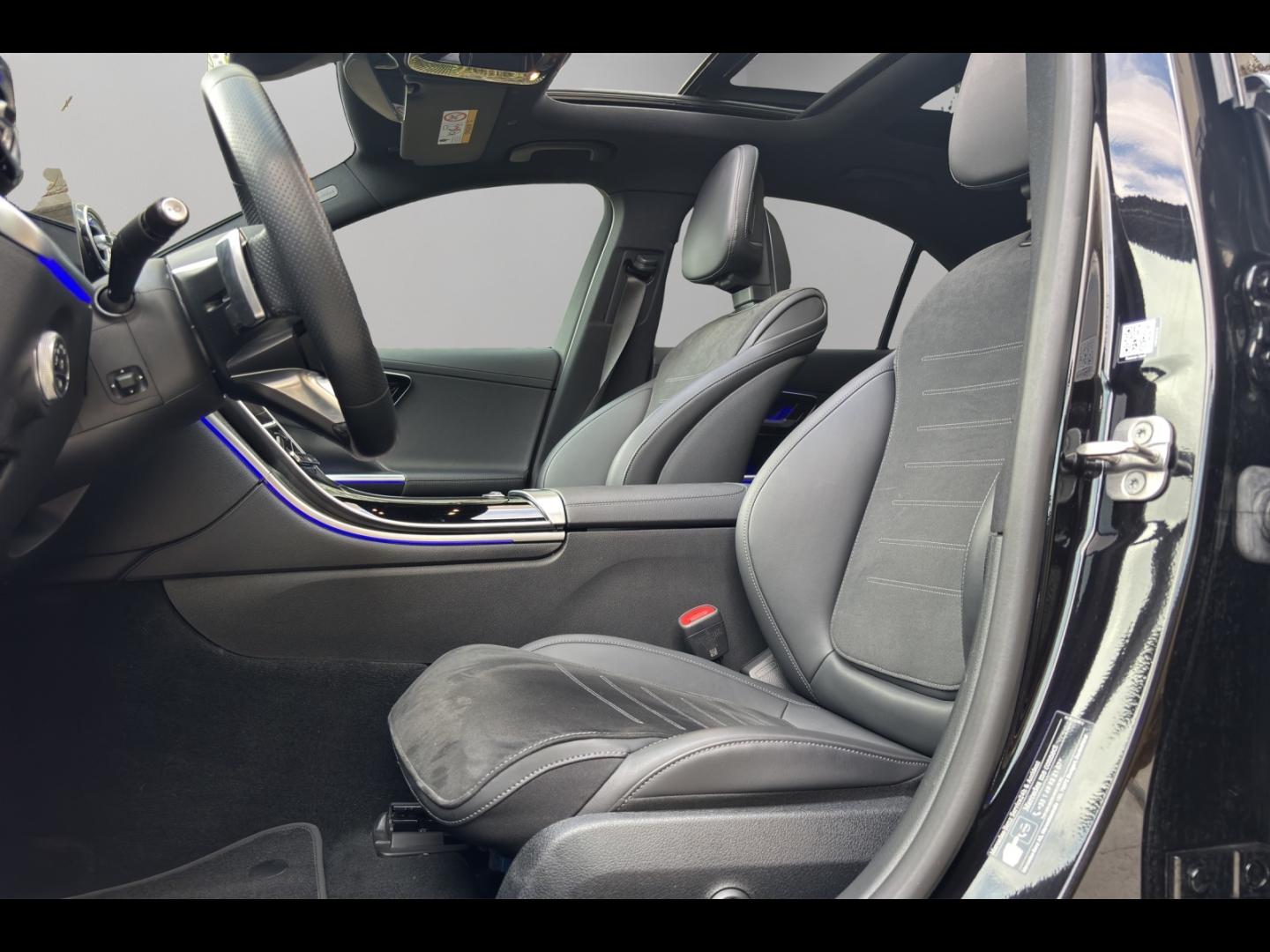 Image MERCEDES-BENZ Classe C 220 d 197ch AMG Line