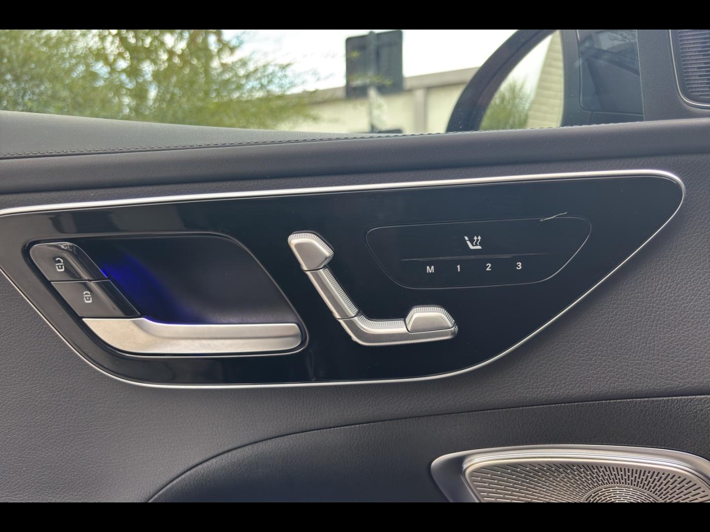 Image MERCEDES-BENZ Classe C 220 d 197ch AMG Line