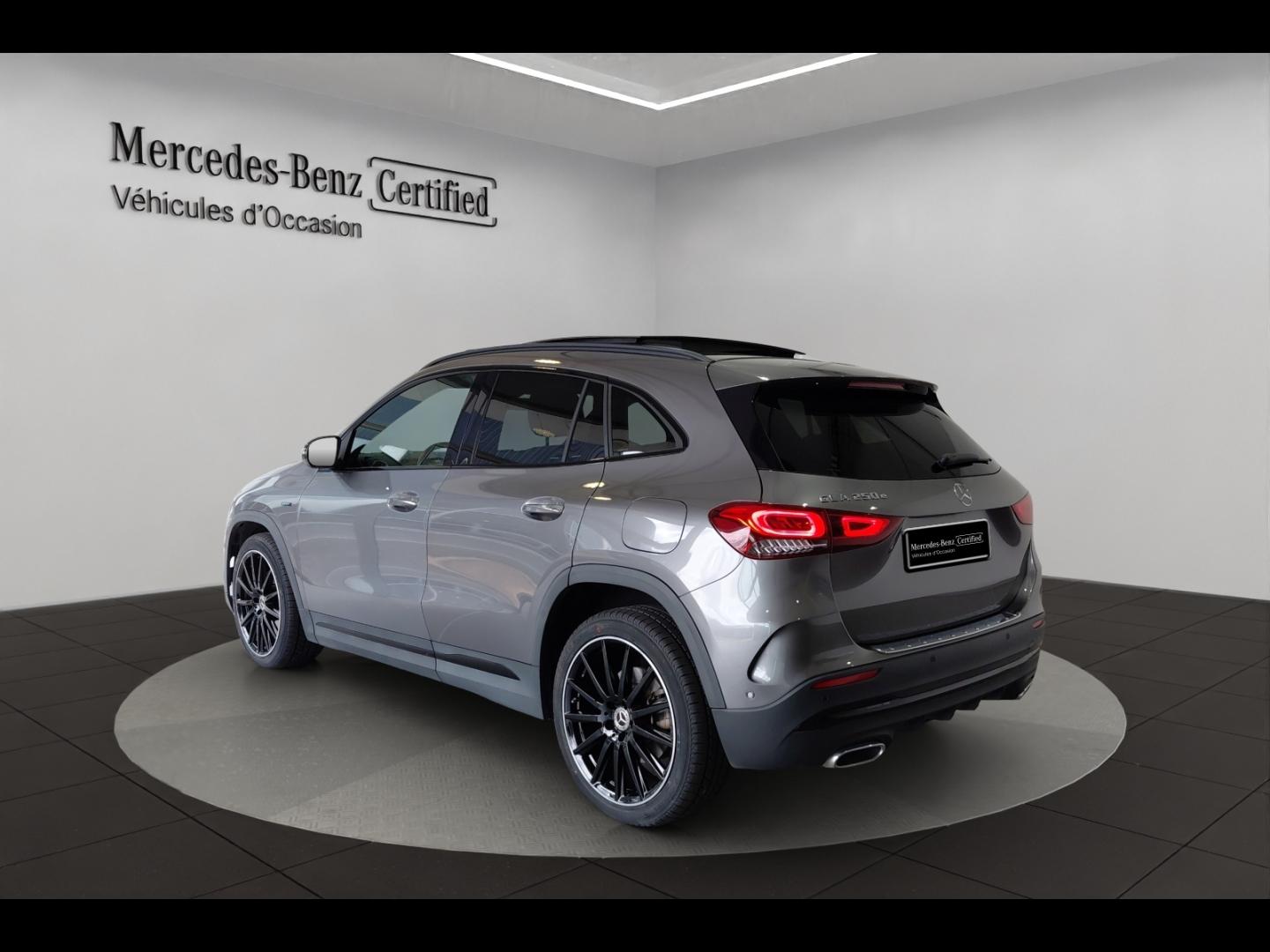 Image MERCEDES-BENZ GLA 250 e 160+102ch AMG Line 8G-DCT