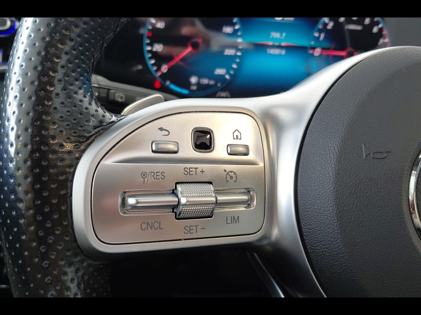 Image MERCEDES-BENZ GLA 250 e 160+102ch AMG Line 8G-DCT