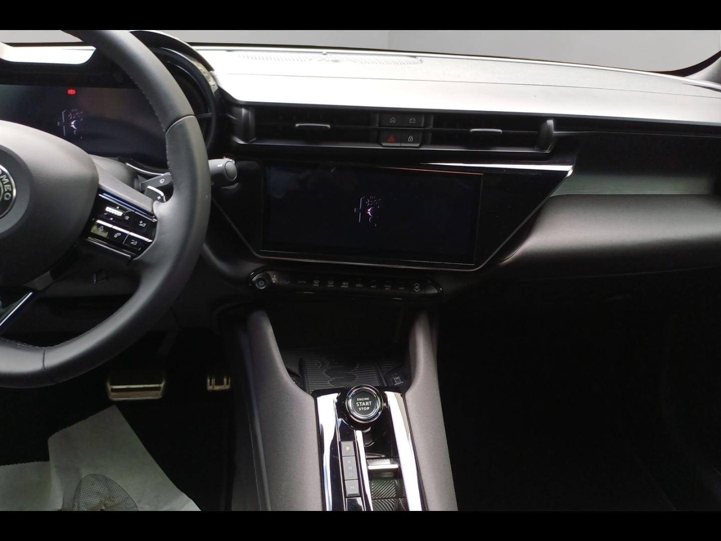 Image ALFA ROMEO Junior 1.2 Ibrida 145ch Sport Speciale e-DCT6